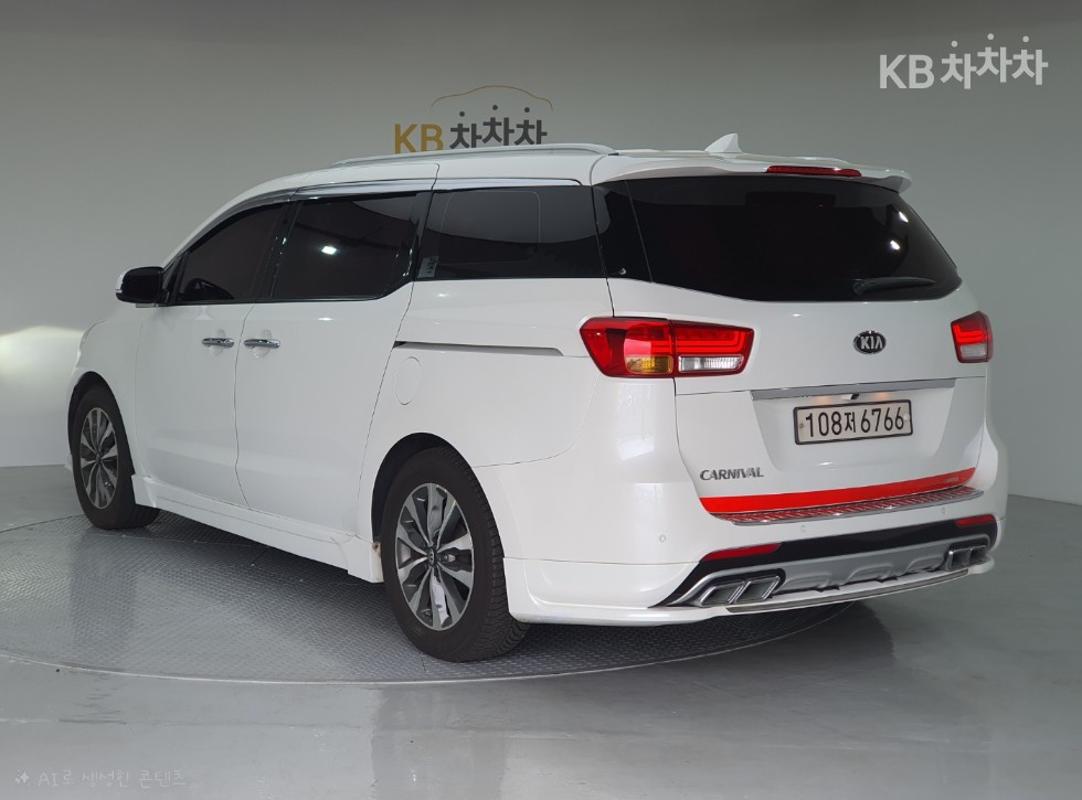 Kia Carnival — miniaturë 6