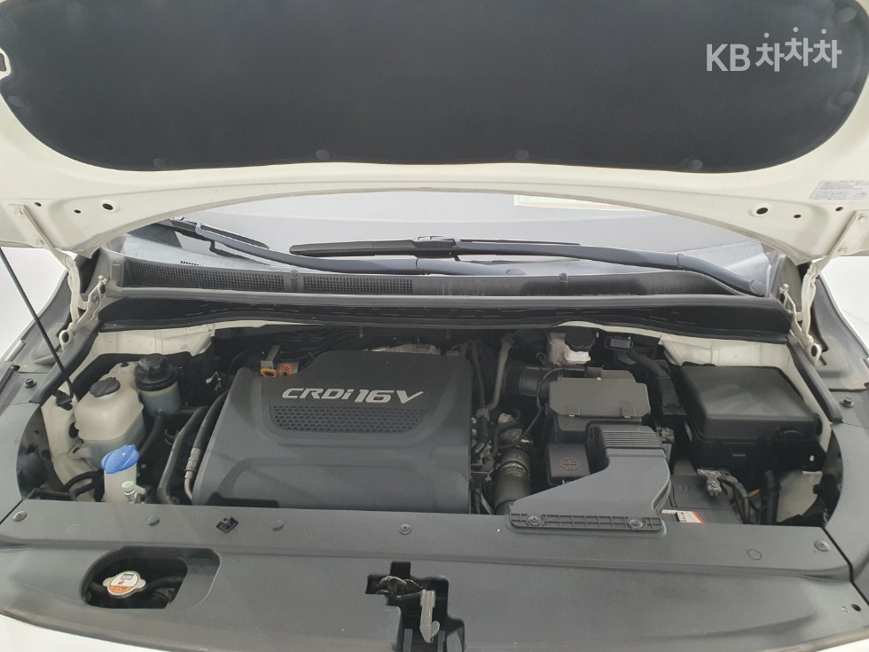 Kia Carnival — miniaturë 9