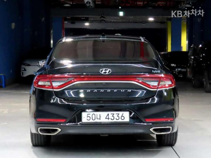 Hyundai Grandeur IG Hybrid Exclusive Special 4