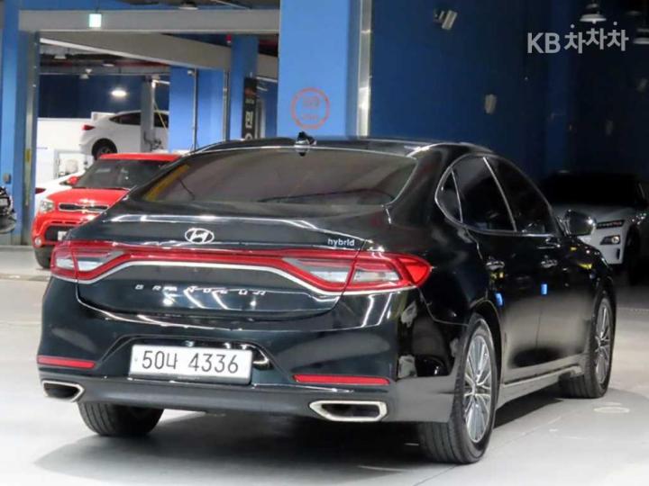 Hyundai Grandeur IG Hybrid Exclusive Special 5