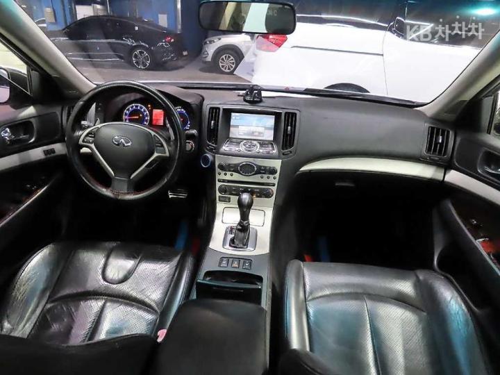 Infiniti G G35 Sedan Premium 6