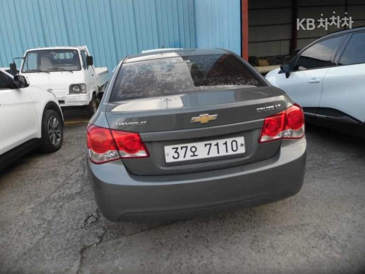 Chevrolet Cruze 1.8 LT Base Type