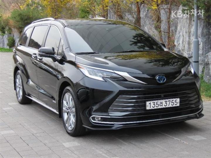 Toyota Sienna 2.5 Hybrid 2WD 3