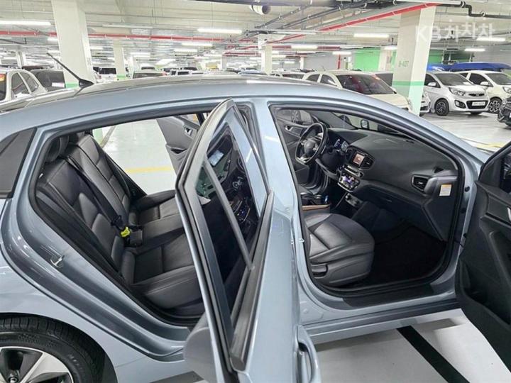 Hyundai IONIQ Electric N 10