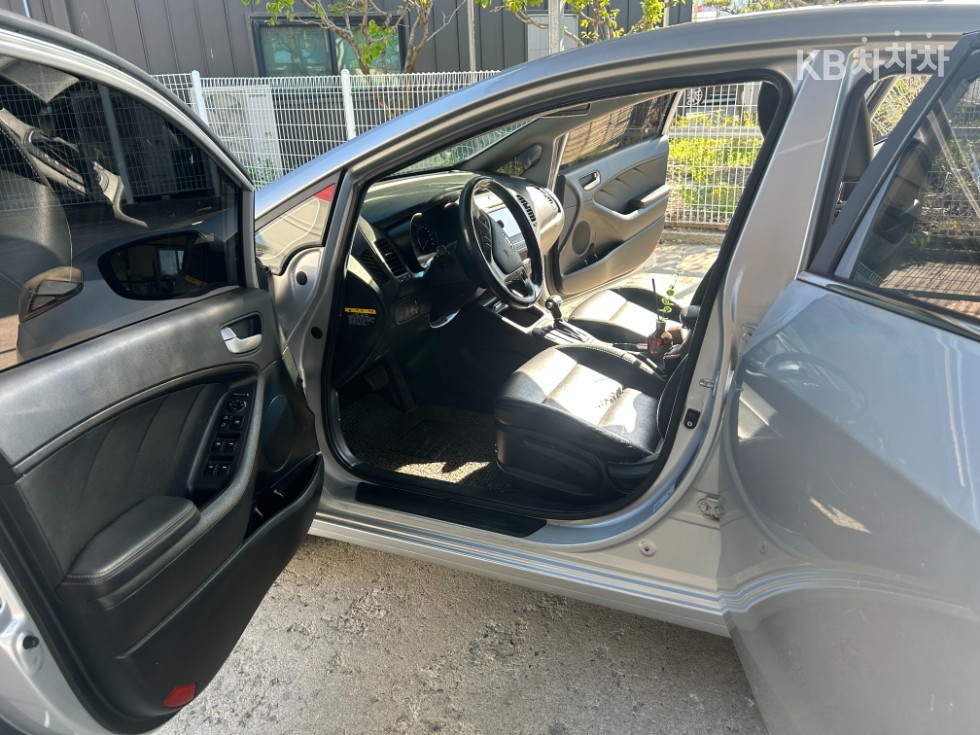 2013 - kia k3