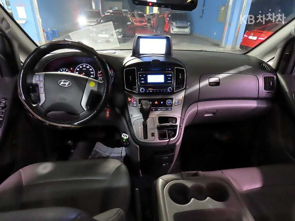 Hyundai Starex — miniaturë 5