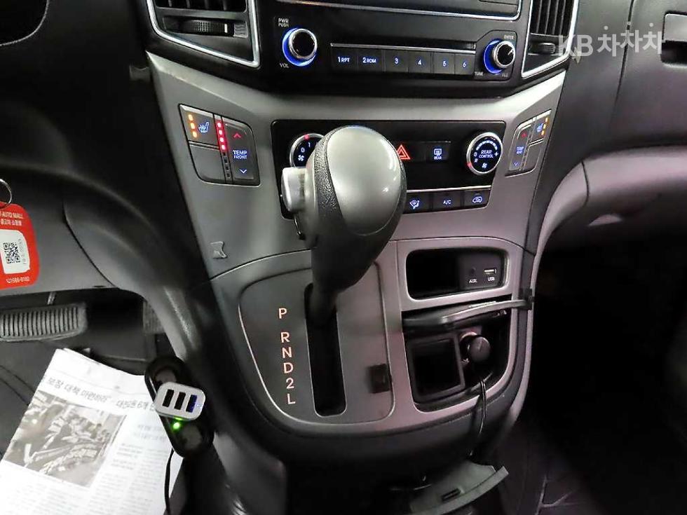 Hyundai Starex — miniaturë 13