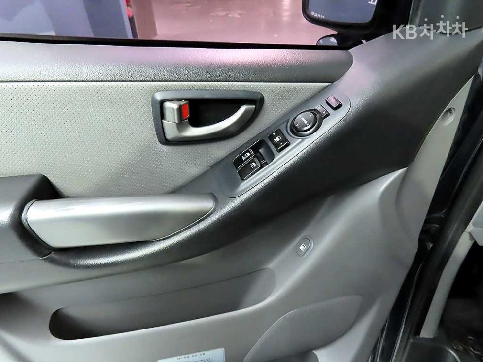 Hyundai Starex — miniaturë 14