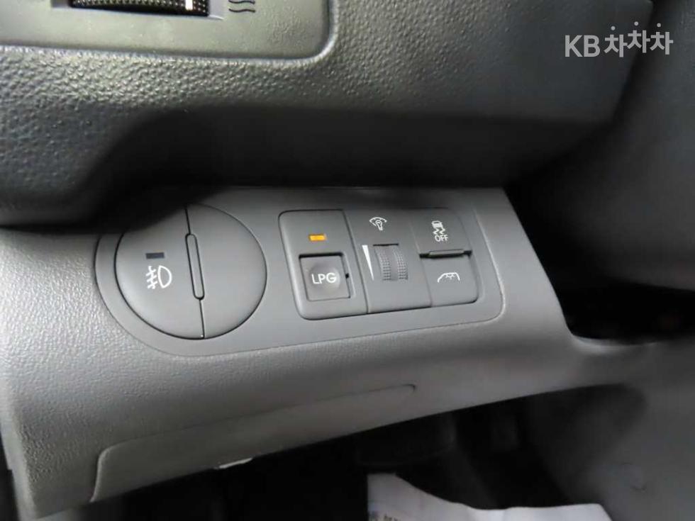 Hyundai Starex — miniaturë 15