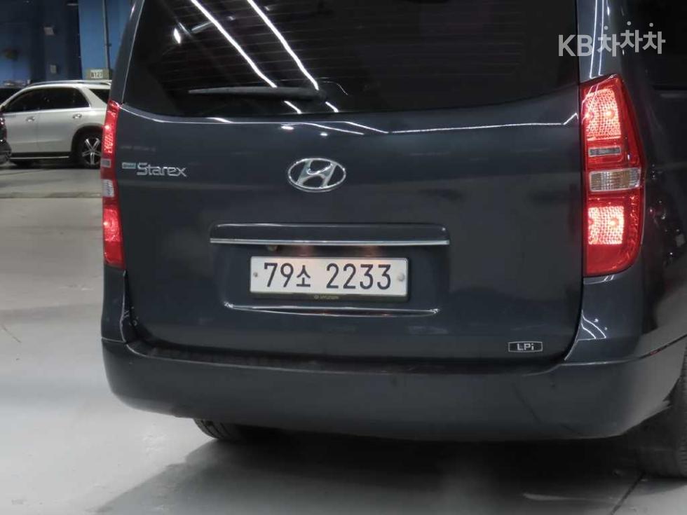Hyundai Starex — miniaturë 17