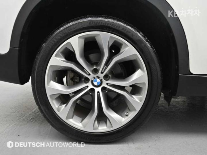 BMW X6 F16 xDrive 30d Base Type 6