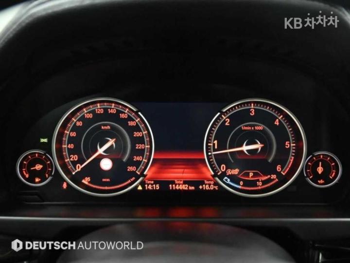 BMW X6 F16 xDrive 30d Base Type 9