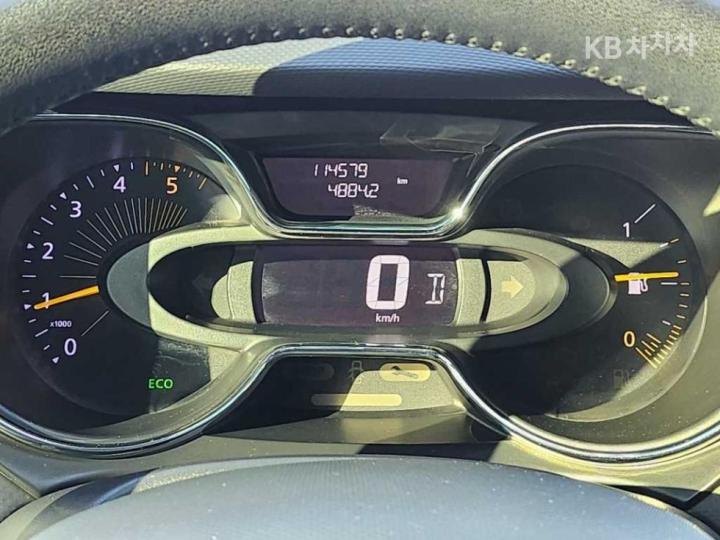 Renault QM3 RE Signature 10