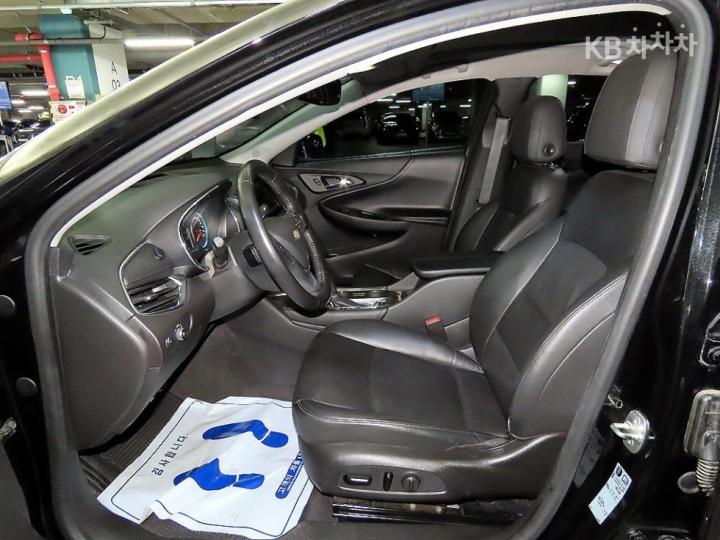 Chevrolet Malibu 2.0 Turbo Perfect Black 7