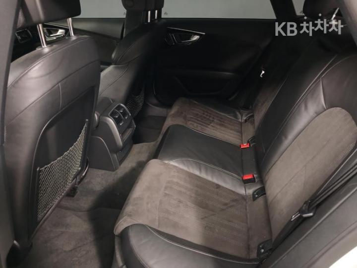 Audi A7 40 TFSI Quattro Premium 9