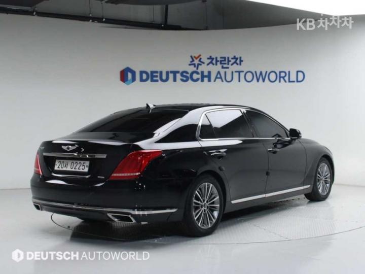 Genesis EQ900 3.8 GDI AWD Premium Luxury 3