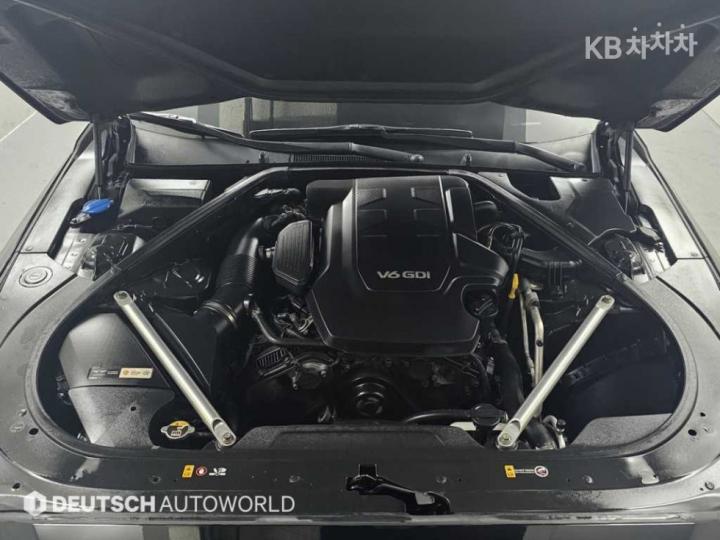 Genesis EQ900 3.8 GDI AWD Premium Luxury 7