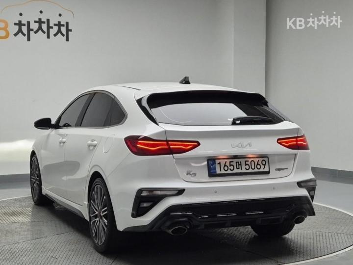 Kia K3 GT BD 1.6 T-GDi 5 Duo Signature 3