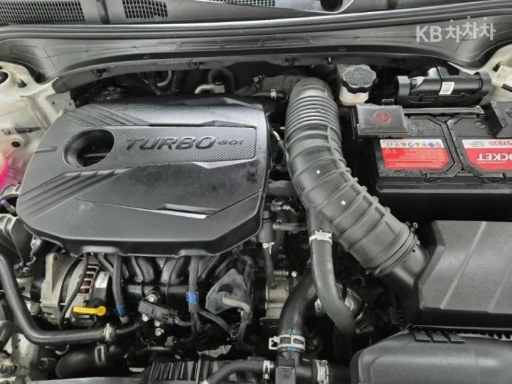 Kia K3 GT BD 1.6 T-GDi 5 Duo Signature 6
