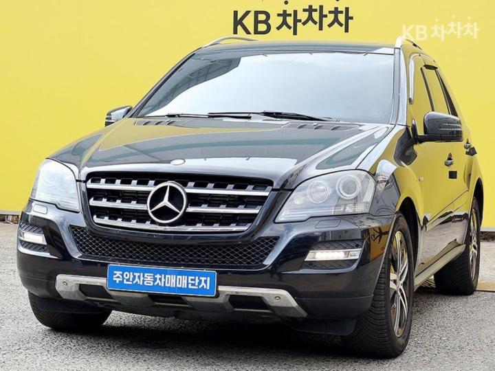Mercedes-Benz M-Class ML300 CDI W164 3