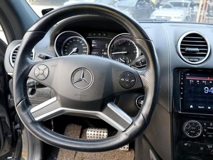 Mercedes-Benz M-Class ML300 CDI W164 9