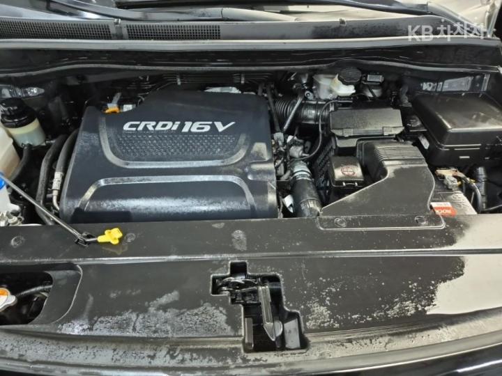 Kia Carnival 2.2 Diesel Prestige 6