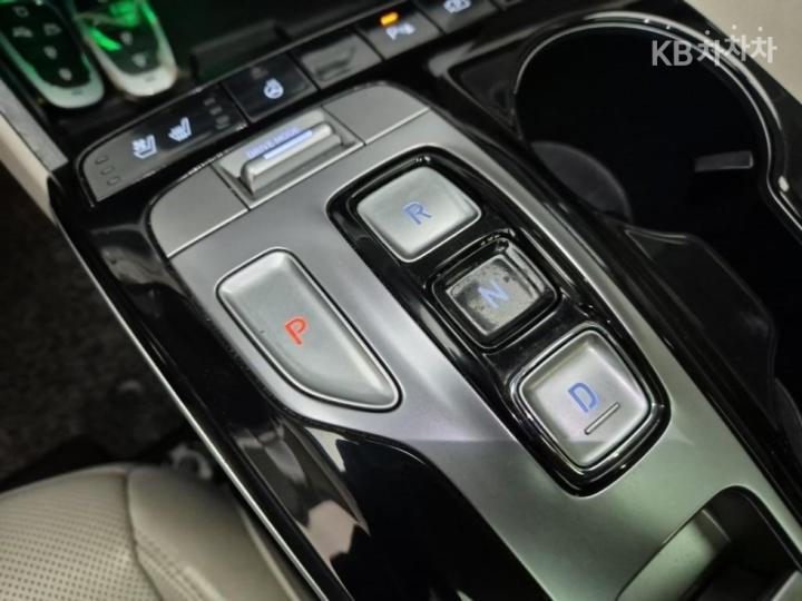 Hyundai Tucson The Hybrid NX4 1.6T HEV Inspiration 9