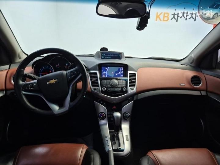 Chevrolet Cruze 1.6 LTZ 8