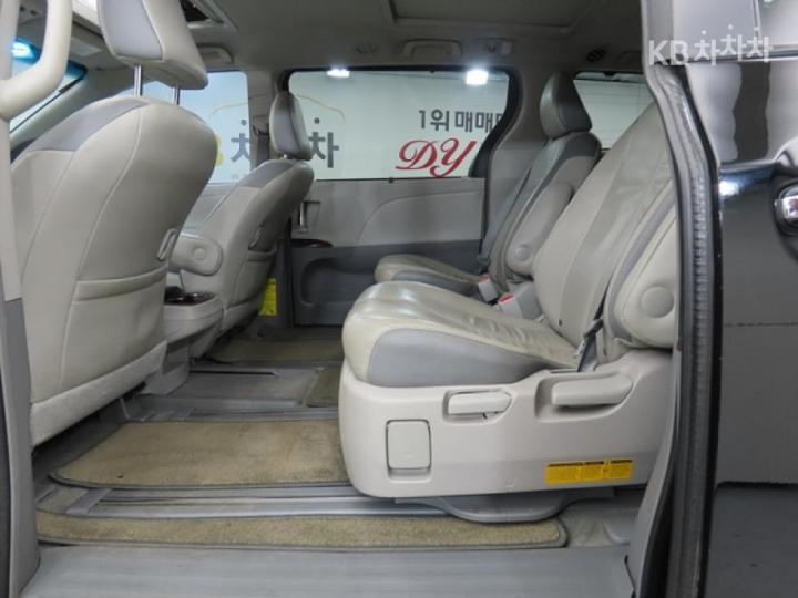 Toyota Sienna 3.5 AWD A/ T 7