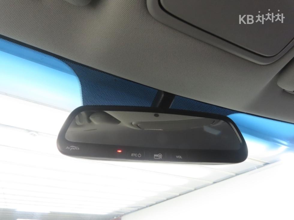 Kia K5 — miniaturë 12