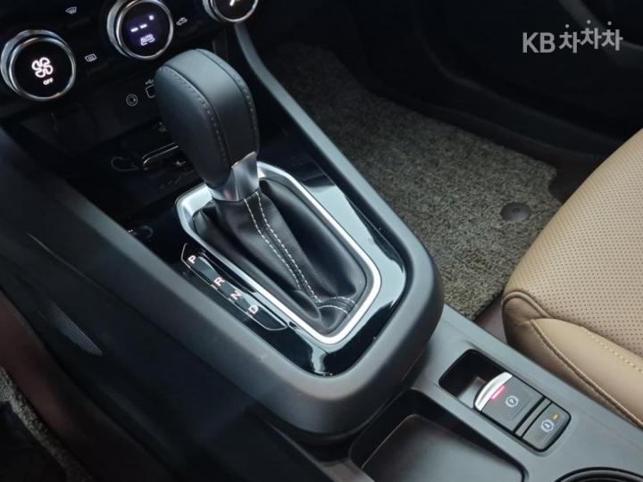 Renault Arkana 1.6 GTe Iconic 9