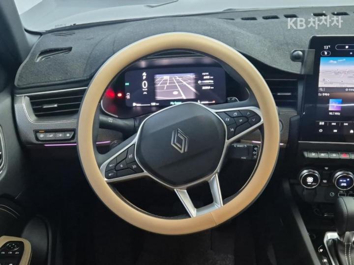 Renault Arkana 1.6 GTe Iconic 10