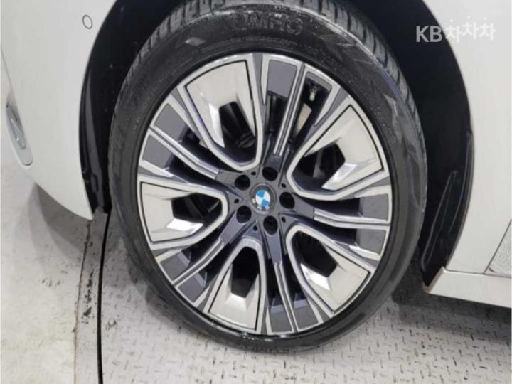 BMW 7 Series G11 730d xDrive M Sport 6