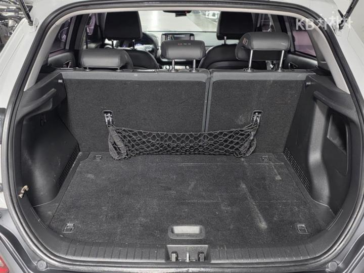 Hyundai Kona Electric Premium 9