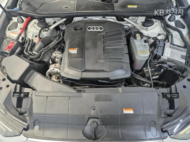 Audi A6 C8 40 TDI Premium 6