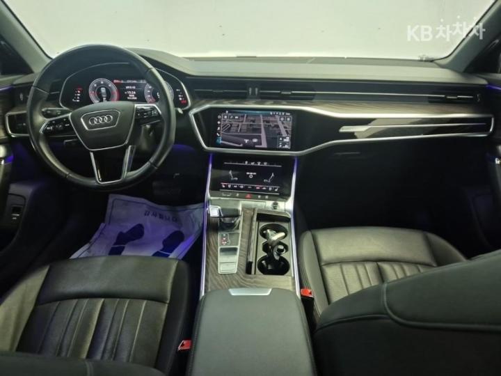 Audi A6 C8 40 TDI Premium 8
