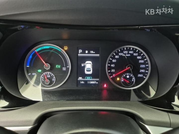 Kia K5 Hybrid 2.0 HEV Prestige 7
