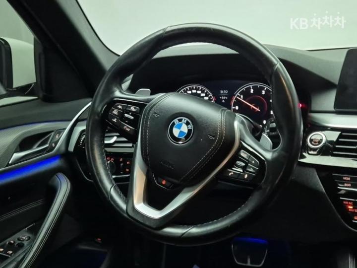 BMW 5 Series New 520d xDrive F10 2010-2016 10