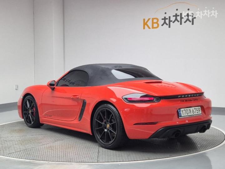 Porsche Boxster 4.0 GTS 3
