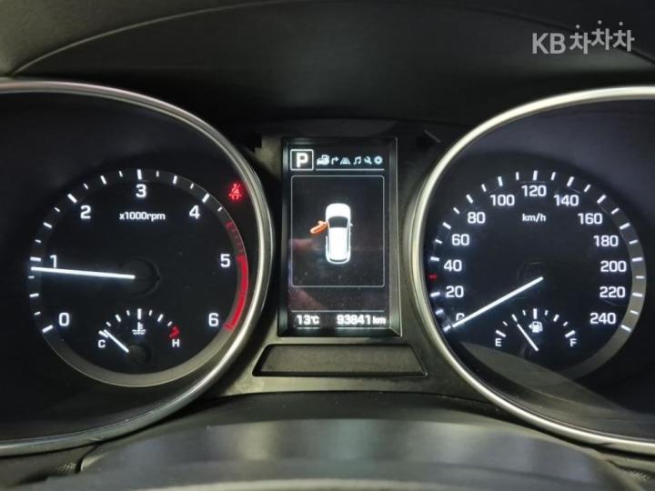 Hyundai Maxcruz Diesel e-VGT R2.2 4WD Finest Edition 7