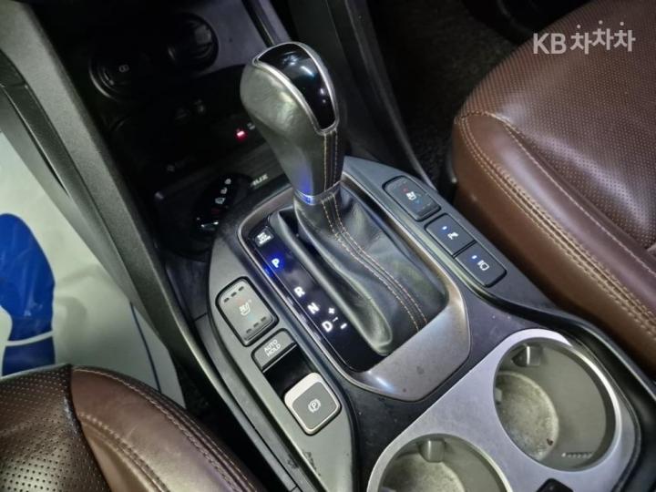 Hyundai Maxcruz Diesel e-VGT R2.2 4WD Finest Edition 9