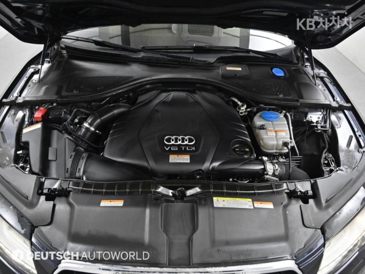 Audi A7 3.0 TDI Quattro Dynamic 7