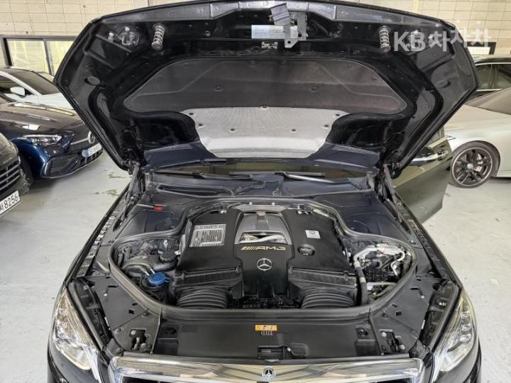 Mercedes-Benz S-Class New S63 AMG 4MATIC+ 8