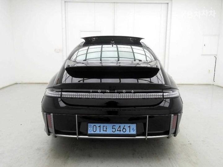 Hyundai IONIQ 6 CE Long Range Exclusive 4