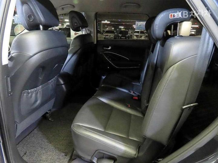 Hyundai Maxcruz Gasoline Lambda 3.3V6 GDi 4WD Prestige 8