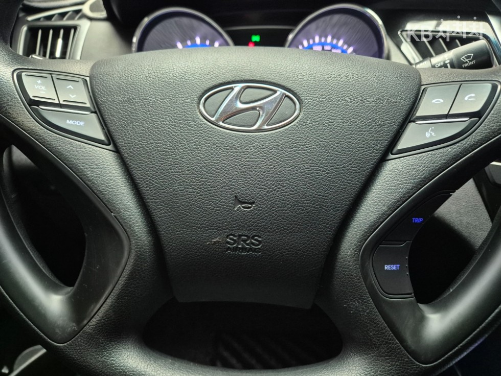 Hyundai Sonata — miniaturë 9