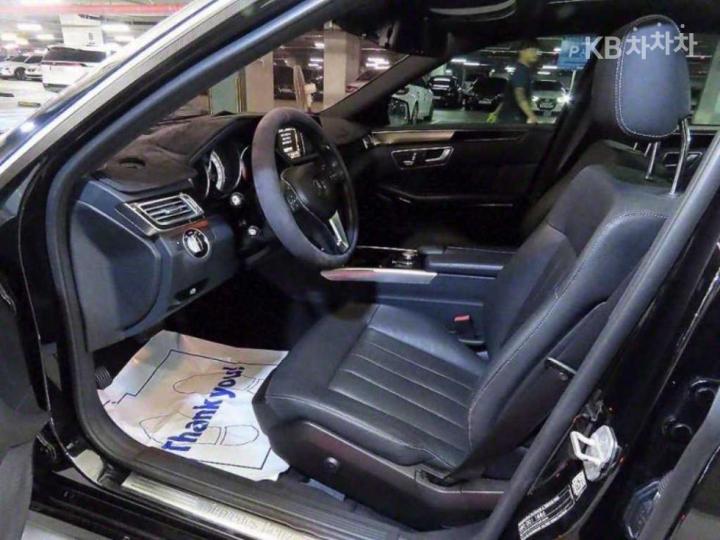 Mercedes-Benz E-Class New E350 4MATIC Avantgarde W212 7