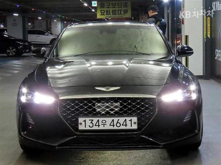 Genesis G70 SPORT 3.3T SPORT AWD Prestige 3