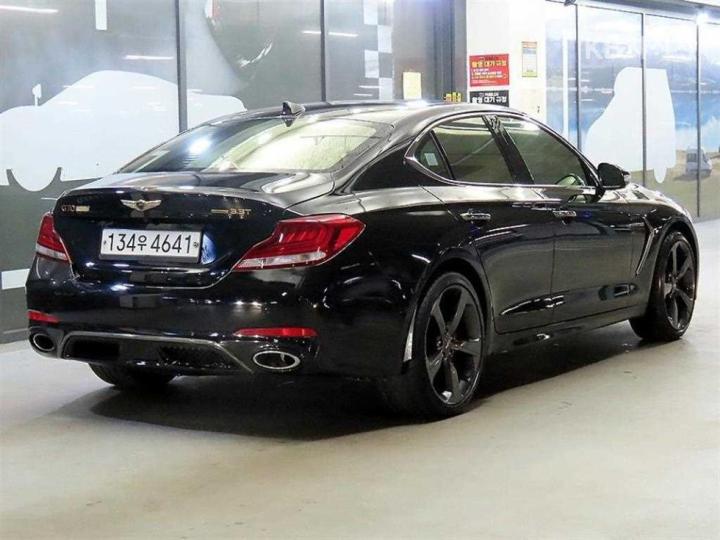 Genesis G70 SPORT 3.3T SPORT AWD Prestige 5