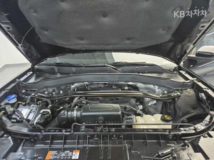 Ford Explorer Gasoline Turbo 2.3 AWD Limited 6